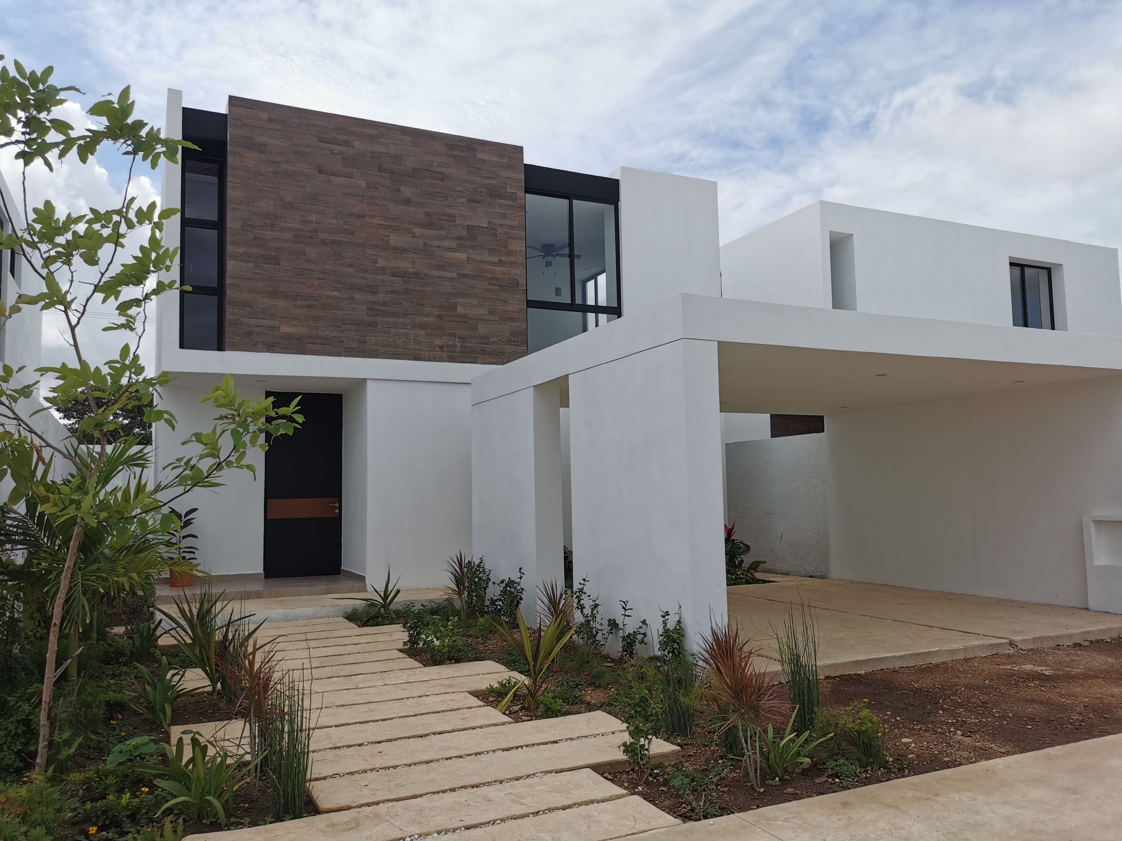Casa fiora residencial (dos plantas) en Cholul, Yucatán - Dvelopers