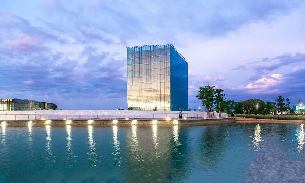 Vía Montejo (torre Uno) - galería